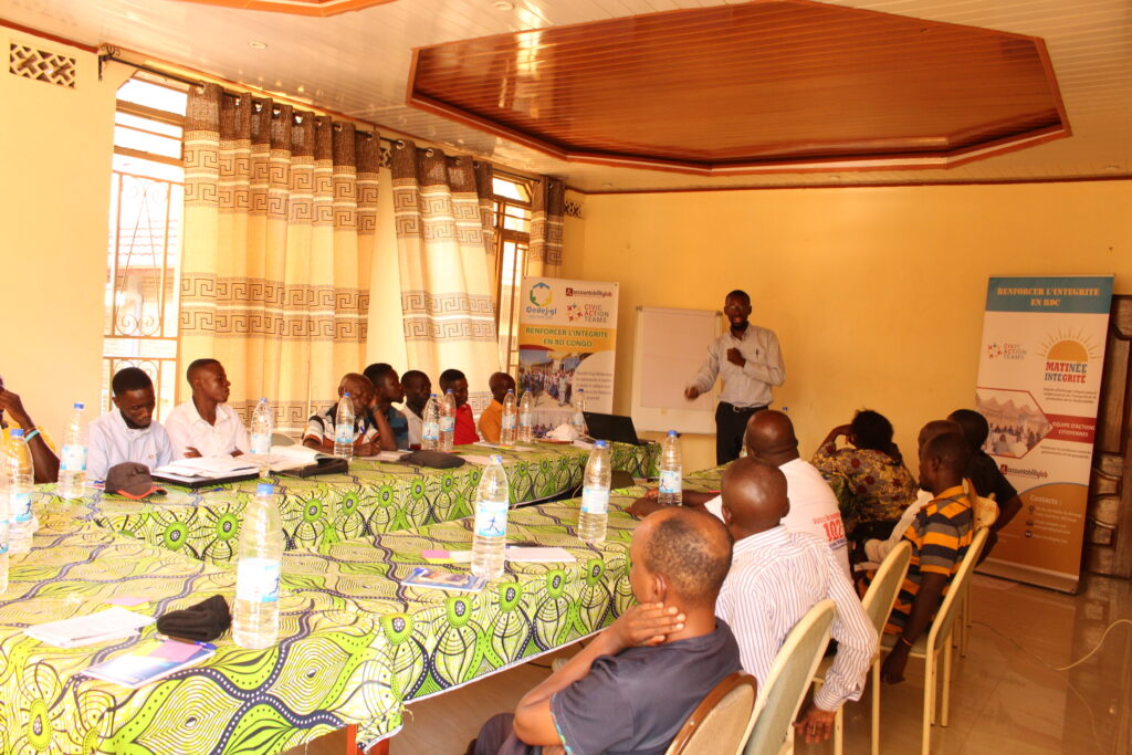 Formation des agents fiscaux de la chefferie de Bavira sur l&rsquo;intégrité et la transparence